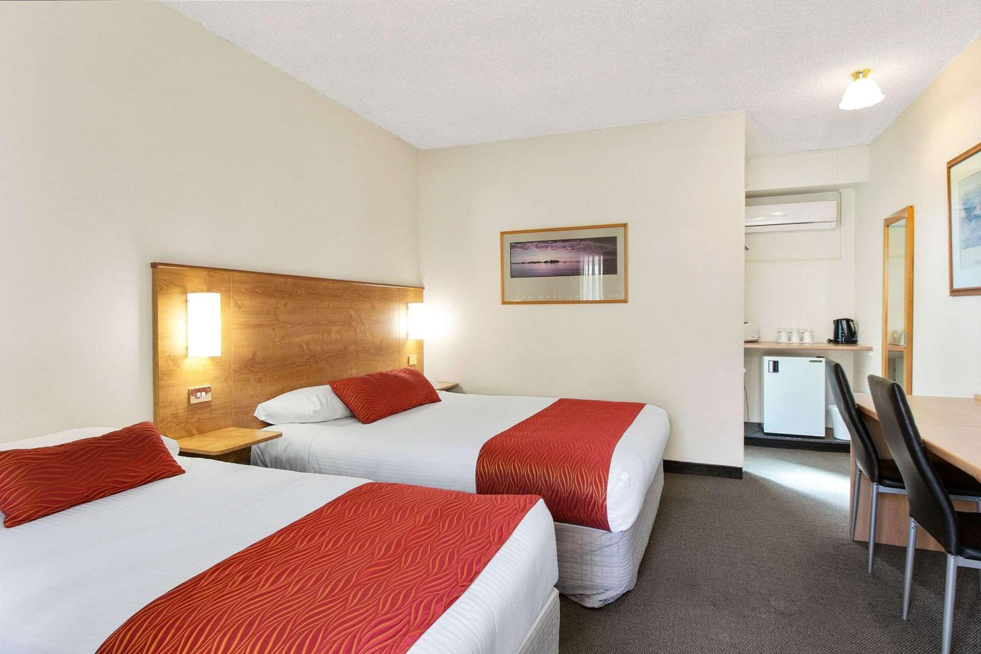 Econo Lodge Griffith Motor Inn Екстериор снимка
